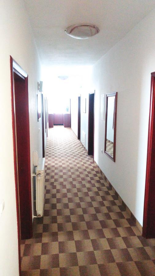 Hotel Derby Orasje Exterior photo